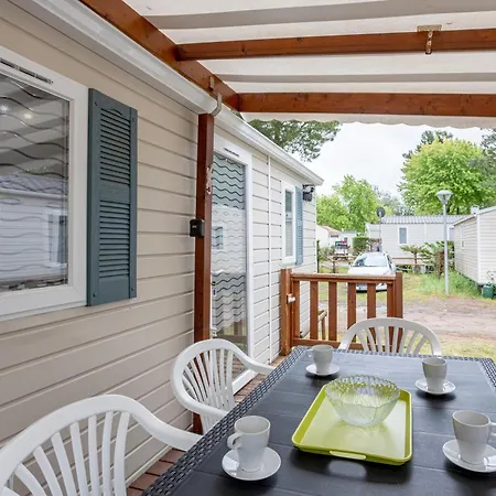 Mobil-home 2 - D Kemping 4*